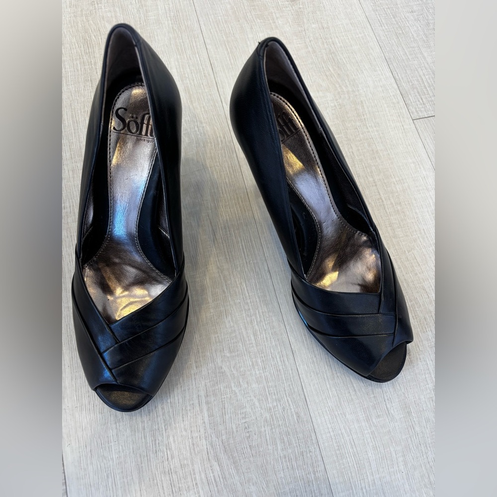 Sofft Black Peep Toe Heels